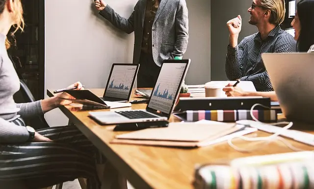 Errores comunes al seleccionar software de gestión y cómo evitarlos