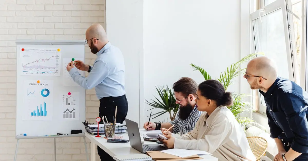 Cómo realizar una comparación efectiva de software para tu negocio