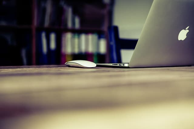 Cómo seleccionar el software híbrido perfecto para tu empresa